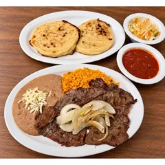 Steak Pupusa